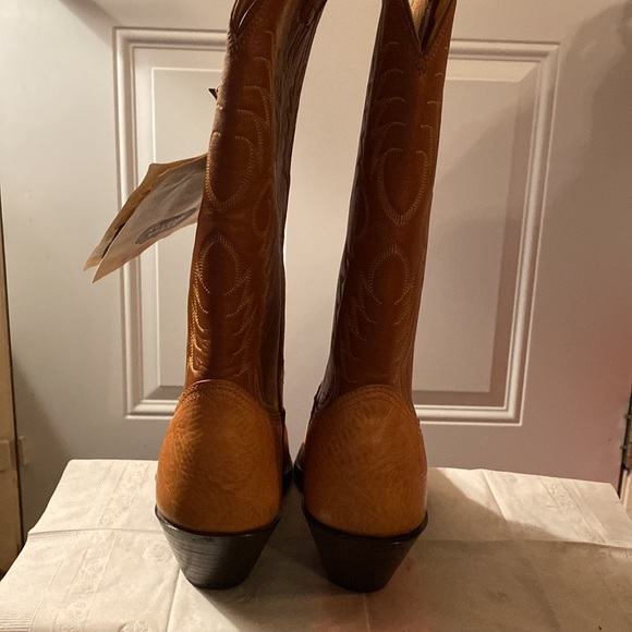Nocona Vintage woman’s boots. Size 9 B. Never worn. - Picture 3 of 10